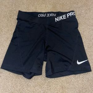 Black Nike Pros